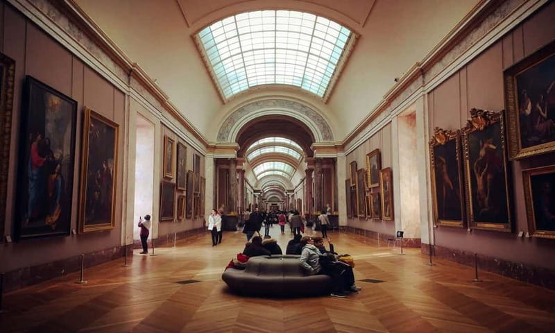 Paris: Louvre Museum Ticket with Audio guide - Entering the Louvre without a meeting point
