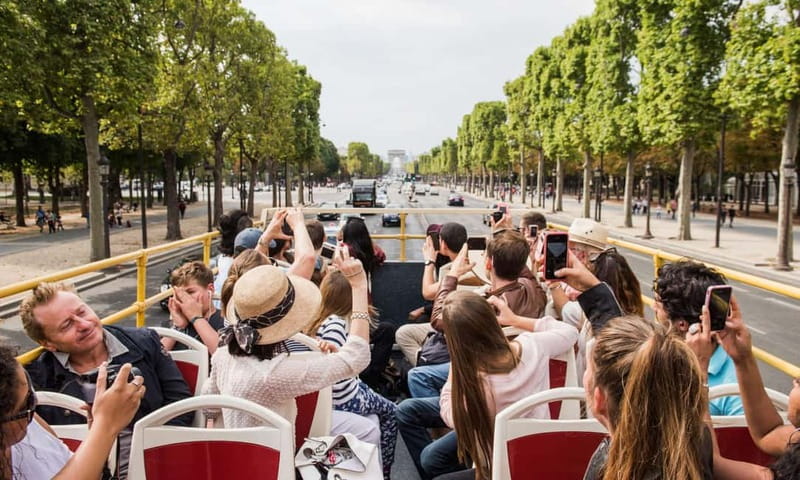 Paris: Louvre Museum Ticket with Audio guide - Before you leave: prepare the phone audio guide