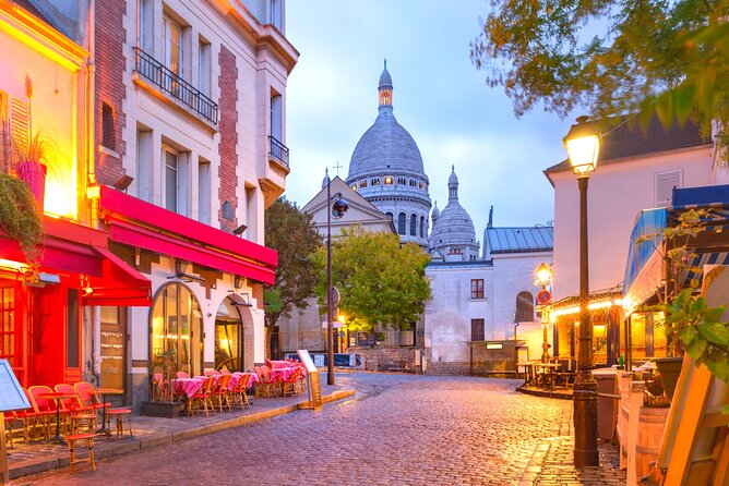 Paris (Montmartre) Scavenger Hunt and Sights Self-Guided Tour - What $11.93 buys you