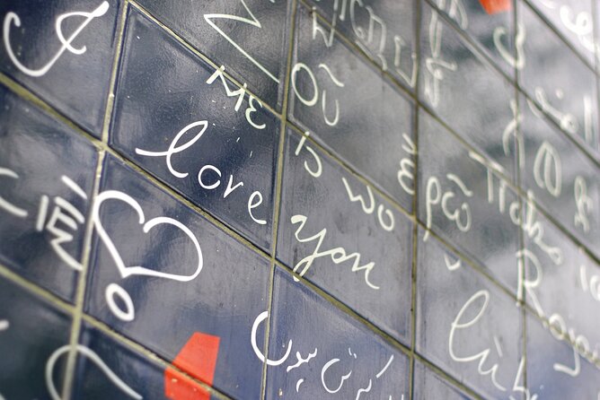 Paris (Montmartre) Scavenger Hunt and Sights Self-Guided Tour - Booking, timing, and cancellation details