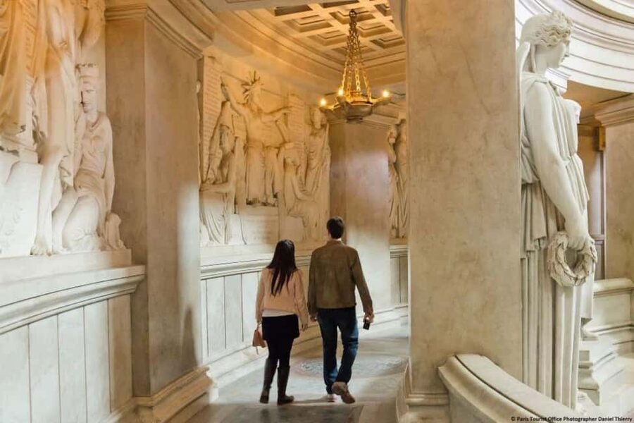 Paris: Musee De L'Armee Ticket With Digital Audio Guide - From medieval armor to modern warfare