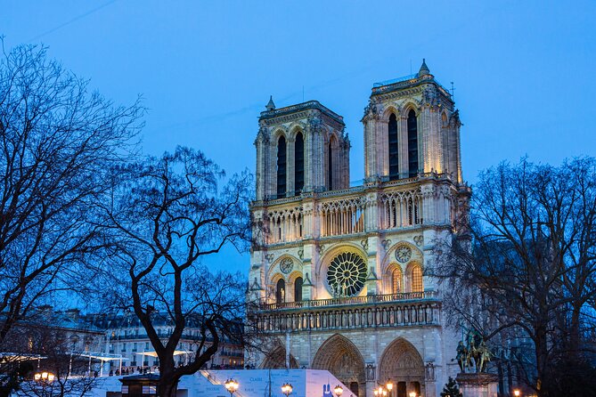 Paris Notre Dame Cathedral Audio Guide Visit - Seeing the Gothic details inside Notre Dame