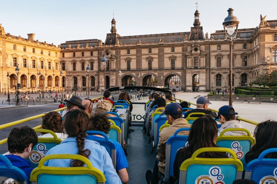 Paris: Tootbus Panoramic by Night Bus Tour with Audioguide - Is $35 a fair price for two hours?