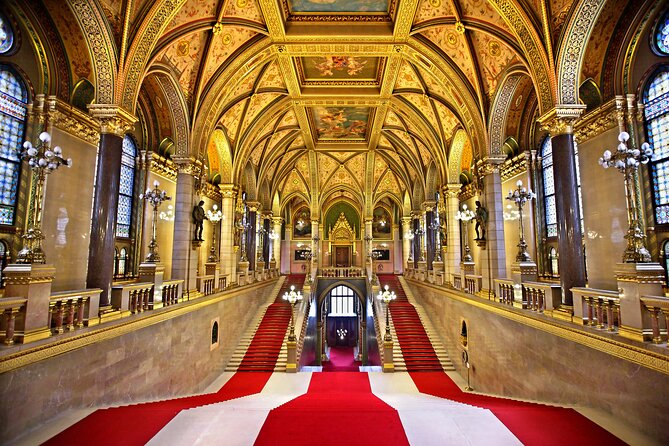 Parliament Tour in Budapest with Audio Guide - Timing, punctuality, and the summer waiting area