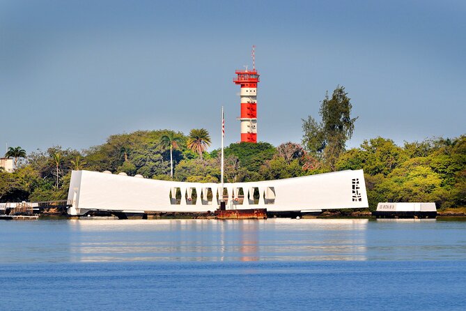 Pearl Harbor Aviation Museum Ticket with Audio Tour and Shuttle - Plan for Heat, Bags, and a Simple Café Stop