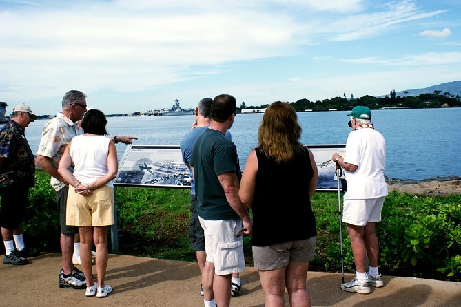 Pearl Harbor Self-Guided Multimedia and Virtual Reality Tours - Choosing one of four Pearl Harbor VR programs