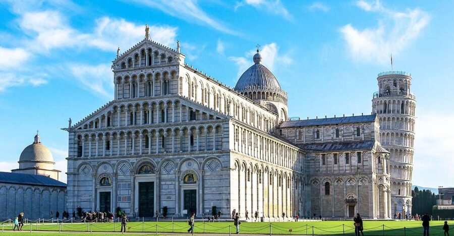 Pisa Audioguide - TravelMate app for your smartphone - Who should use this Pisa audio guide?