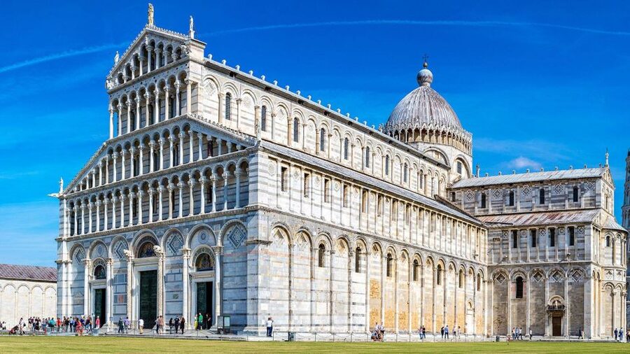 Pisa Audioguide - TravelMate app for your smartphone - Inside the Duomo and Baptistery