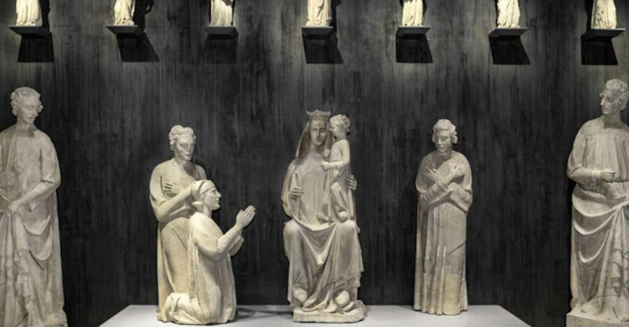 Pisa: Opera del Duomo Museum, Cathedral Ticket & Audio Guide - Collecting your ticket beside the Sinopie Museum