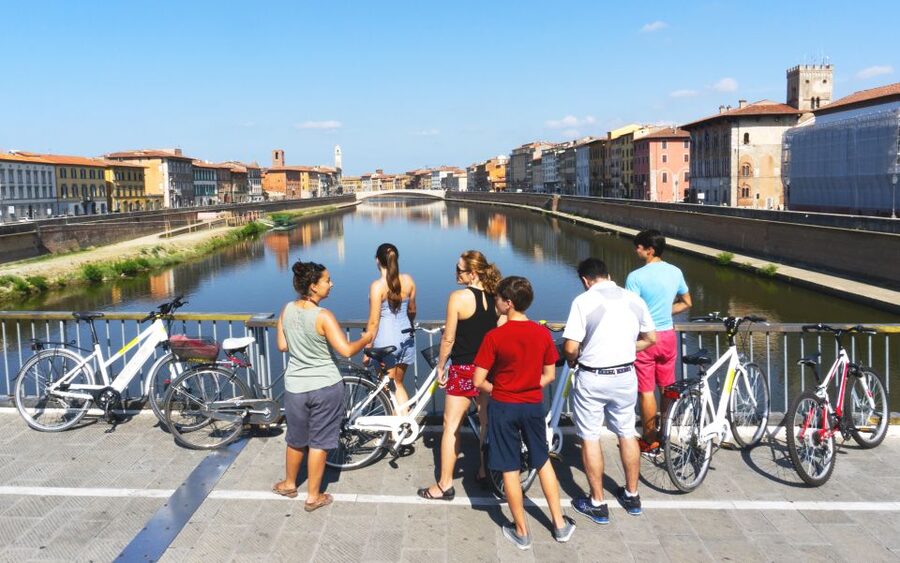 Pisa: Self-Guided Tour by E-Bike to the Tower - Making room for Tuscan food