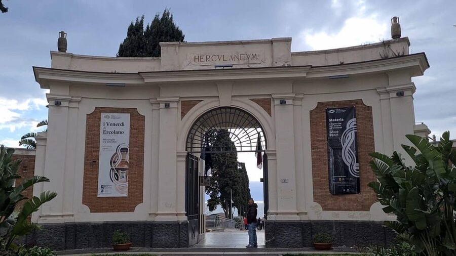 Pompeii & Herculaneum: Skip-the-line & Digital Guide App - Timing the one-day plan