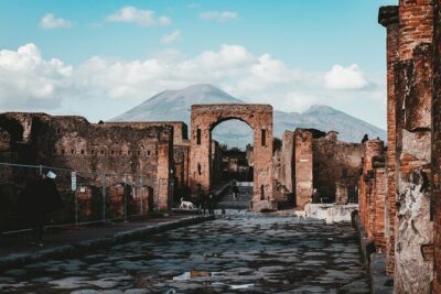 Pompeii: Skip the line ticket (art) + audioguide + map