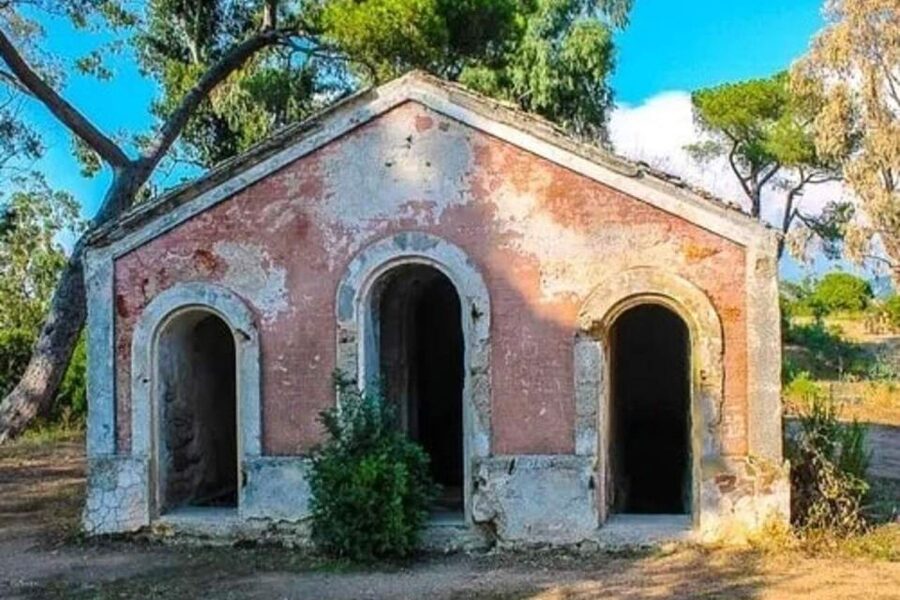Porticcio: Coastal Train Ticket with Audio Guide & Tastings - French commentary and the island’s local story