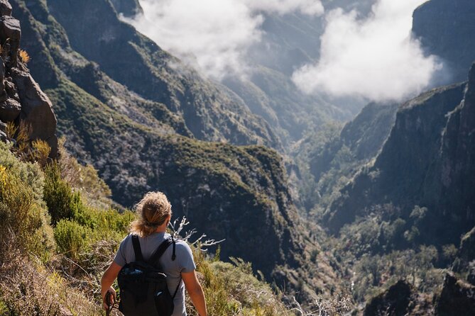PR1 Pico do Arieiro Self-Guided Hiking Transfer (Morning slot) - Finishing at Funchal Ecological Park