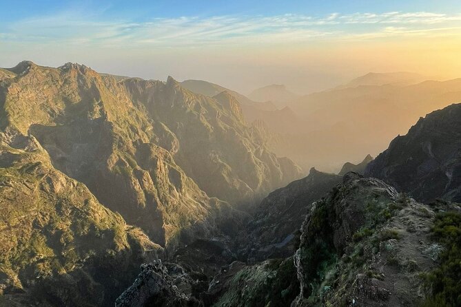 PR1 Sunrise Pico do Arieiro Self-Guided Hiking Transfer - PR1, the Stairway to Heaven, and the closure issue