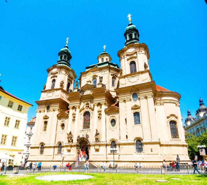 Prague: Astronomical Clock Tower Entry Ticket & Audio Guide - The 20-Minute Introduction and Hourly Clock Show