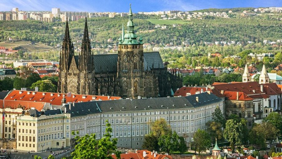 Prague Audioguide - TravelMate app for your smartphone - The Dancing House and Prague’s changing face