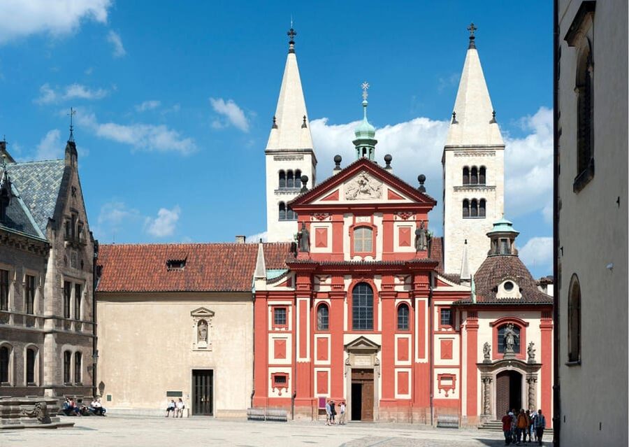 Prague: Castle Circuit Entry Tickets with Audio Guide - Who should book this ticket?