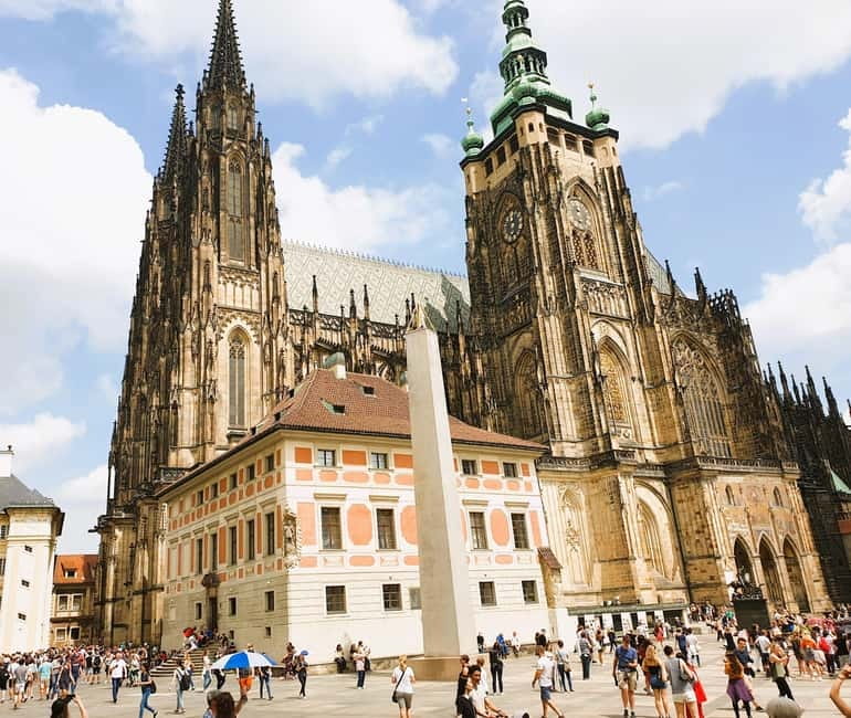 Prague Castle Ticket & Audioguide with Pick-up in GPG Office - The Old Royal Palace adds the political story