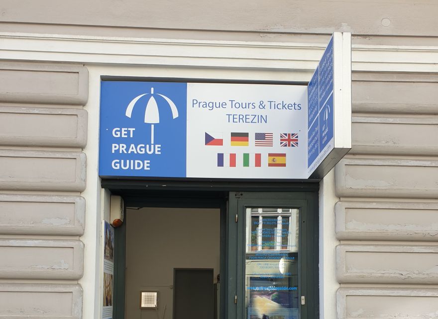 Prague: Charles Bridge Audio Guide with Tower Entry Ticket - What the History Adds to the Walk