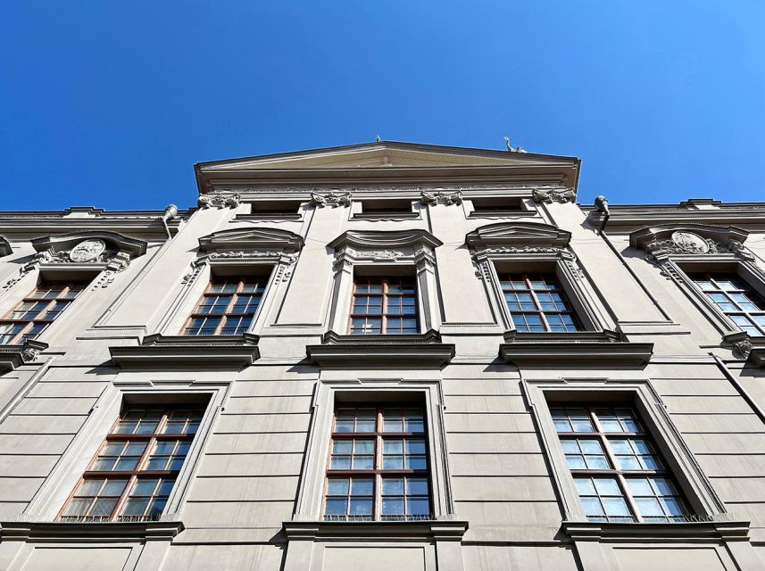 Prague: Clam-Gallas Palace Entry Ticket with Audio Guide - The piano nobile shows aristocratic life at its most formal