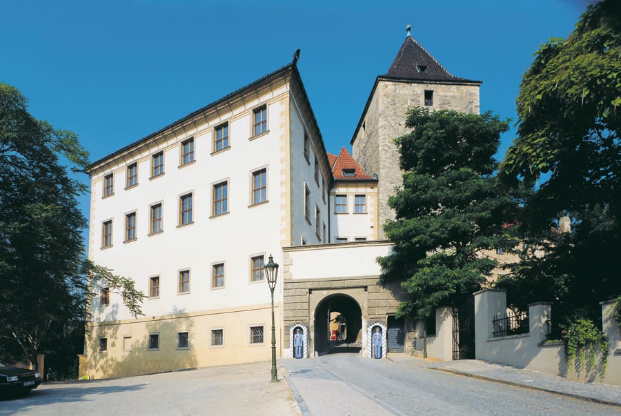 Prague: Lobkowicz Palace Ticket & Audio Guide - Reaching Lobkowicz Palace at Prague Castle