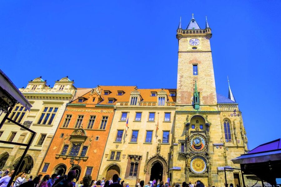 Prague: Old Town Square and Astronomical Clock Audio Guide - How the phone-based format works in practice