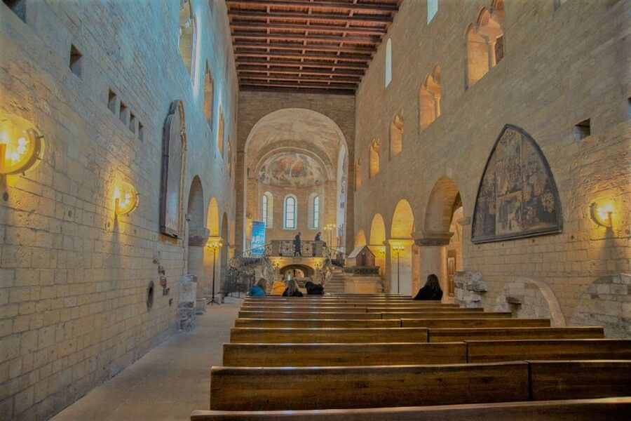 Prague: Prague Castle Complex Smartphone Audio Guide - Beginning at St. Vitus Cathedral