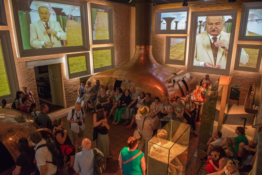 Prague: Staropramem Brewery Self-Guided Tour with Tasting - Getting there and planning your hour