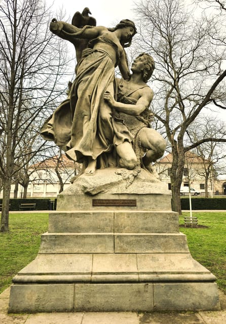 Prague: Vyšehrad Audio Guide with Optional Basilica Ticket - Visiting the Basilica of St. Peter and Paul