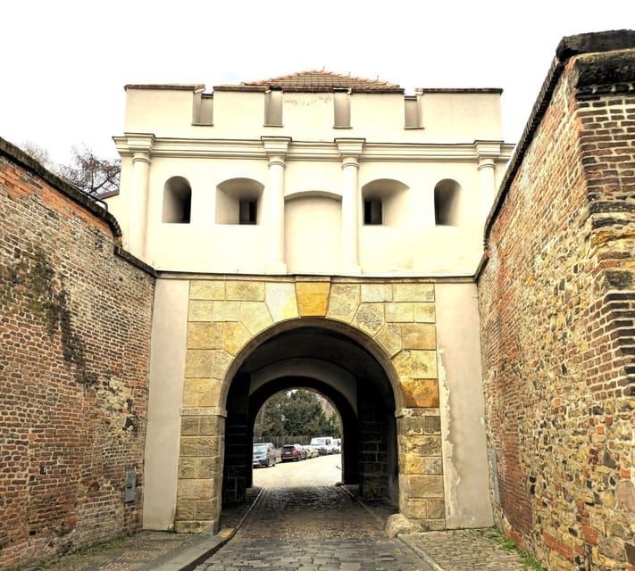 Prague: Vyšehrad Audio Guide with Optional Basilica Ticket - Languages, Headphones, and Internet Access