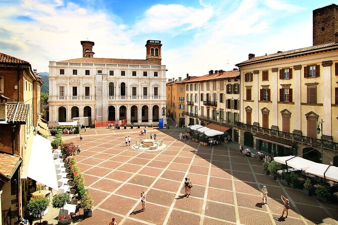 Private Audio Guided Walking Tour in Bergamo - Santa Maria Maggiore and the Baptistery