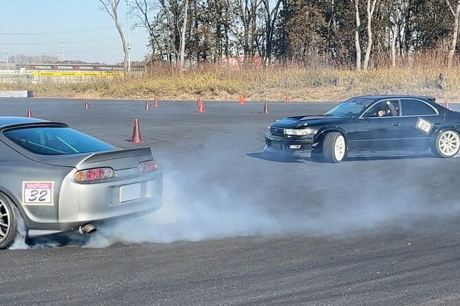 Private Drifting Lesson w/ OG Pro Instructor Tokyo Drift Japan - The undercover police car adds a playful finale