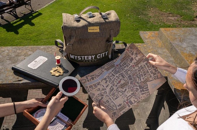 Private Dublin Treasure Hunt Self Guided Tour - Solving clues at pubs and public buildings