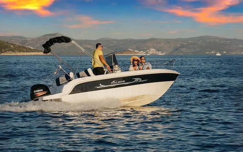 Puerto Colon: License-Free Self-Drive Boat in Tenerife - Finding a cove and anchoring for a swim