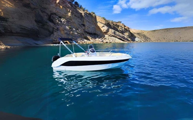 Puerto Colon: License-Free Self-Drive Boat in Tenerife - One hour or four hours?