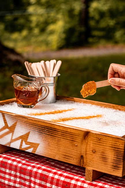Quebec City (Lévis): self-guided sugar shack tour + meal + maple taffy - Key points to know before you go