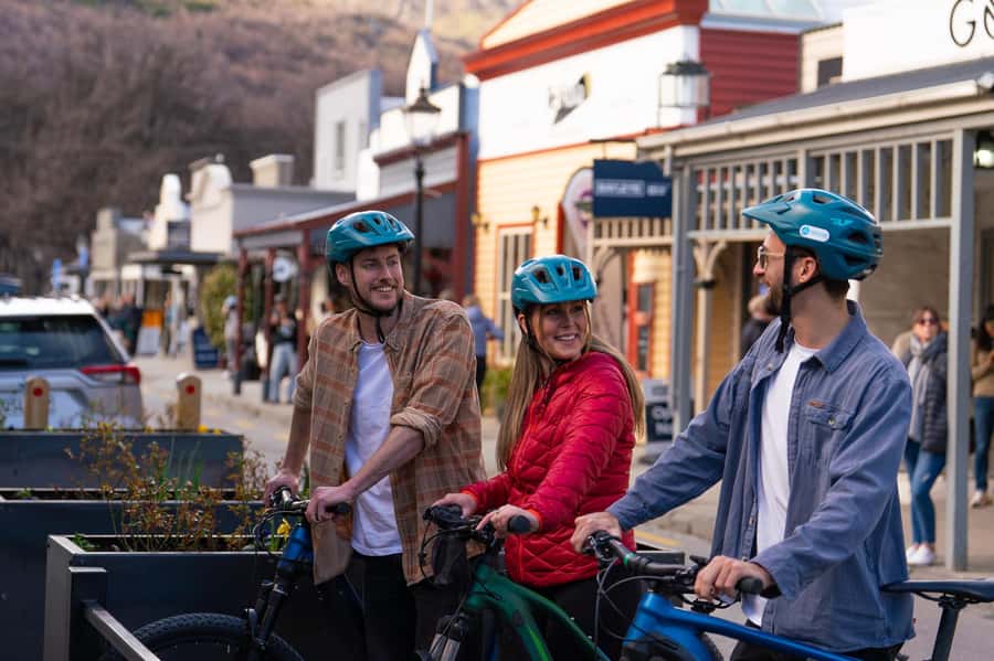 Queenstown: Self-Guided Bike Ride on the Arrow Bridges Trail - Starting in Queenstown and reaching Arrowtown