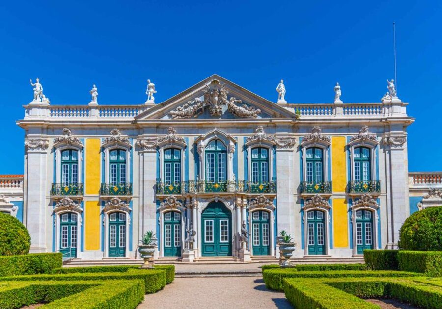 Queluz: National Palace and Gardens E-Ticket & Audio Guide - Why Queluz feels different from Lisbon’s larger palaces