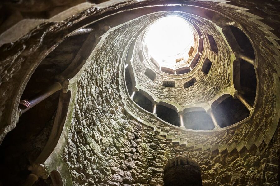 Quinta da Regaleira: Skip-The-Booth E-Ticket and Audio Guide - Who should book this experience?