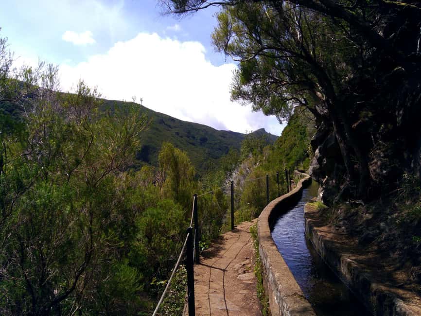 Rabaçal: 25 Fontes & Risco Levada Transfer Self-guided Hike - What the $38 price really buys you