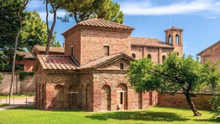 Ravenna Audioguide - The Archiepiscopal Museum and Chapel of St. Andrew