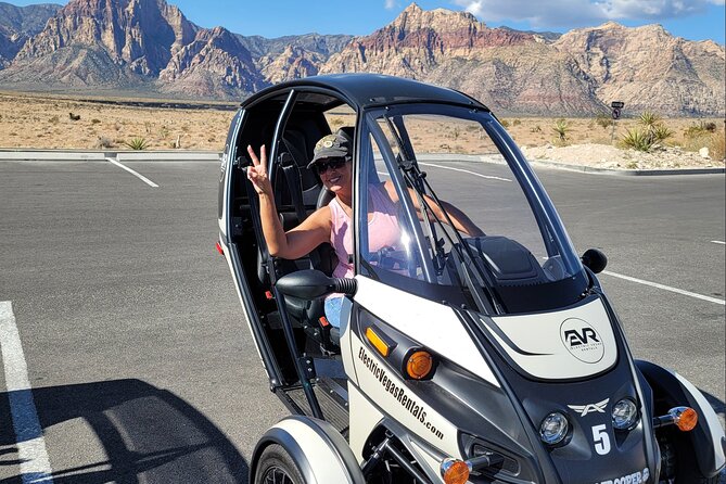Red Rock Canyon Scenic Self-Drive Private Rental - Entering Red Rock Canyon through the Scenic Loop