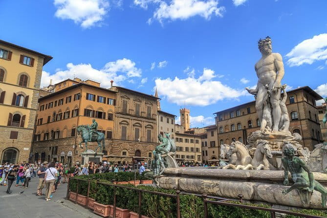 Renaissance & Medieval Florence Guided Walking Tour plus mobile App - The Duomo square and Florence’s unmistakable skyline