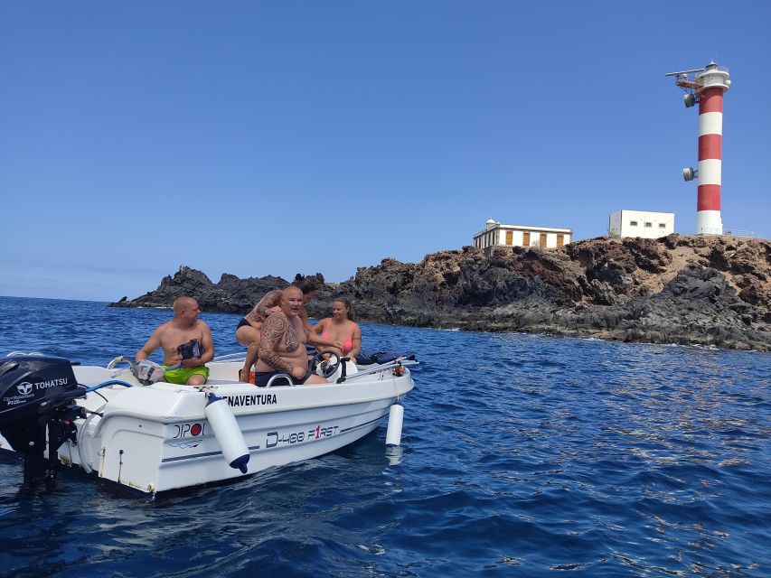 Rent a Boat with No License, Self Drive - What the self-drive format really feels like