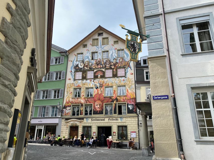 Revealing Lucerne: Self-Guided Reading City Tour - Orphanage, prison, and executioner’s house