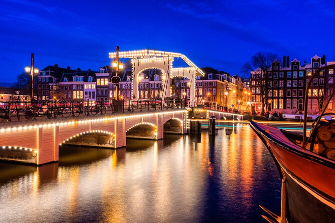 Romantic Amsterdam: Fairytale or Tragedy? Self-Guided PuzzleQuest - Tuschinski Theater adds color and character