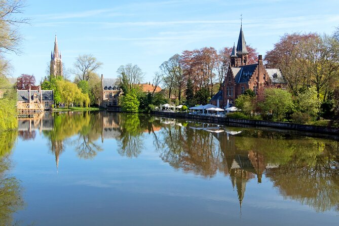 Romantic Bruges: Love Between the Canals Exploration Game - The Markt and Stadhuis