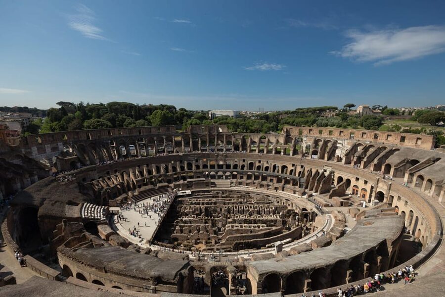 Rome: Audio guide of the Colosseum - Inside the amphitheater, follow the story of spectacle