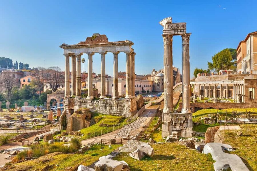 Rome: Audio guide of the Roman Forum and the Colosseum - Starting at the Arch of Titus